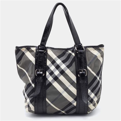 BURBERRY Nylon Beat Check Lowry Black 